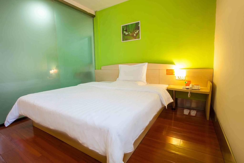 7 Days Inn Meizhou Jiangnan Kedu Commercial Plaza Стая снимка